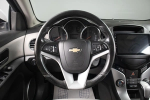 Седан Chevrolet Cruze 2012 года, 899000 рублей, Оренбург