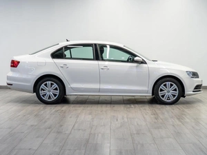 Седан Volkswagen Jetta 2015 года, 1199000 рублей, Саратов