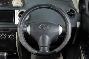 Хетчбэк Toyota Ist 2003 года, 539000 рублей, Тюмень