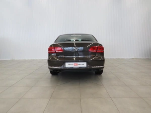Седан Volkswagen Passat 2014 года, 1380000 рублей, Калуга