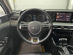 Седан Kia K5 2021 года, 2350000 рублей, Ярославль
