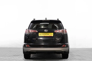 Внедорожник Toyota RAV4 2017 года, 2999000 рублей, Барнаул