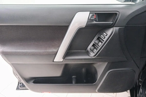 Внедорожник Toyota Land Cruiser Prado 2014 года, 2949000 рублей, Красноярск