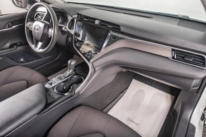 Седан Toyota Camry 2020 года, 2499000 рублей, Томск