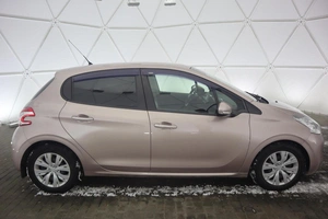 Хэтчбек Peugeot 208 2013 года, 795000 рублей, Орёл