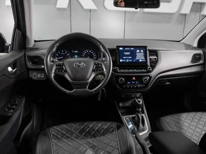 Седан Hyundai Solaris 2022 года, 1899000 рублей, Тюмень