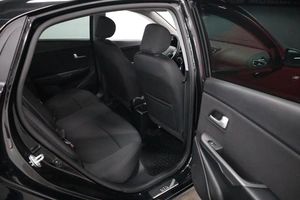 Седан Kia Rio 2017 года, 1330000 рублей, Курск