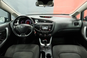 Хэтчбек Kia Ceed 2016 года, 1200000 рублей, Курск
