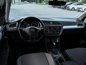 Внедорожник Volkswagen Tiguan 2017 года, 2299000 рублей, Волгоград