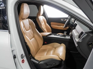 Внедорожник Volvo XC60 2018 года, 4570000 рублей, Тюмень