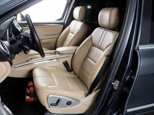 Внедорожник Mercedes-benz M-класс 2011 года, 2039000 рублей, Тюмень