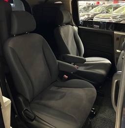 Минивэн Honda Freed 2010 года, 998000 рублей, Красноярск