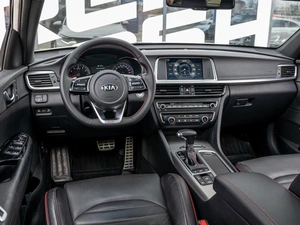 Седан Kia Optima 2018 года, 2389000 рублей, Краснодар