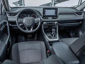 Внедорожник Toyota RAV4 2020 года, 3830000 рублей, Ставрополь