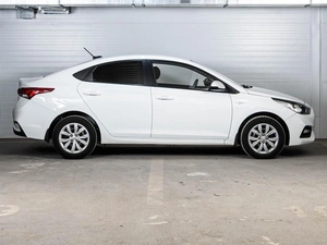 Седан Hyundai Solaris 2017 года, 1355000 рублей, Ставрополь