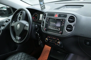 Внедорожник Volkswagen Tiguan 2010 года, 1258000 рублей, Солонцы