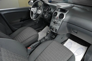 Хетчбэк Opel Corsa 2013 года, 839000 рублей, Тюмень