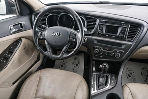 Седан Kia Optima 2012 года, 1399000 рублей, Красноярск