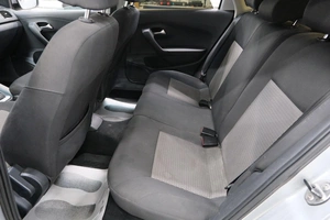 Седан Volkswagen Polo 2013 года, 859000 рублей, Омск