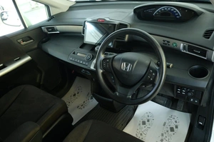 Минивэн Honda Freed 2011 года, 1239000 рублей, Омск