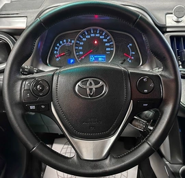 Внедорожник Toyota RAV4 2015 года, 2107000 рублей, Красноярск