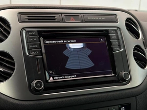 Внедорожник Volkswagen Tiguan 2016 года, 1870000 рублей, Ижевск