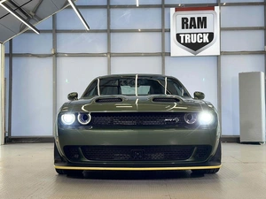 Купе Dodge Challenger SRT 2023 года, 15999999 рублей, Москва