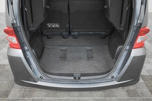Минивэн Honda Freed 2011 года, 1009000 рублей, Кемерово