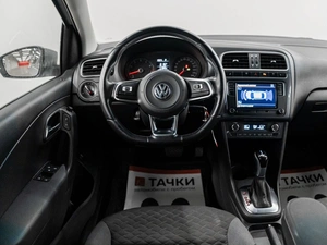 Седан Volkswagen Polo 2019 года, 1299000 рублей, Красноярск