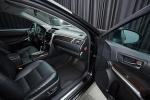 Седан Toyota Camry 2014 года, 2000000 рублей, Красноярск