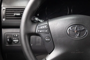Седан Toyota Avensis 2008 года, 979000 рублей, Оренбург