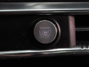 Седан Kia K5 2020 года, 3075000 рублей, Воронеж