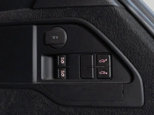 Внедорожник Volkswagen Touareg 2011 года, 2119000 рублей, Тюмень