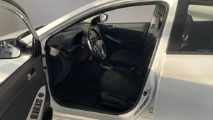 Седан Hyundai Solaris 2014 года, 990000 рублей, Смоленск