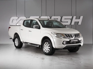 Пикап Mitsubishi L200 2016 года, 2019000 рублей, Красный Пахарь