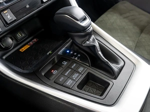 Внедорожник Toyota RAV4 2025 года, 4140000 рублей, Краснодар