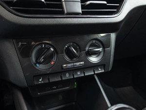 Лифтбек Volkswagen Polo 2020 года, 1415000 рублей, Краснодар