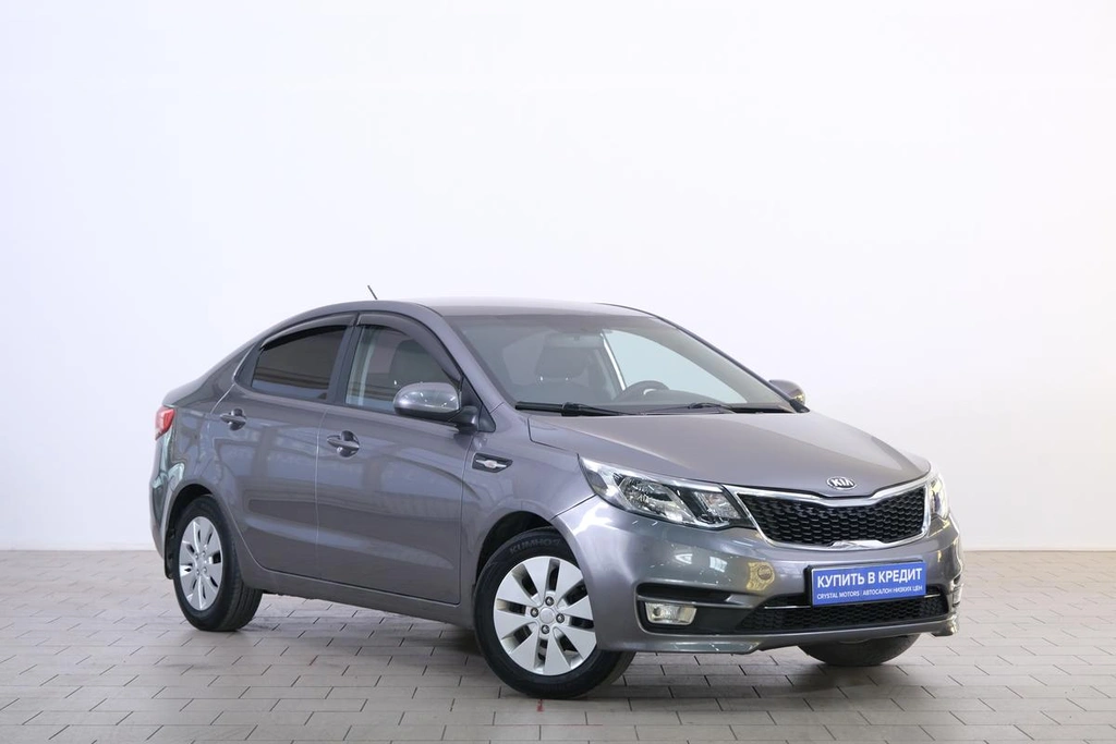 Седан Kia Rio 2015 года, 989000 рублей, Омск
