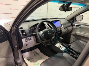 Внедорожник Mitsubishi Pajero 2011 года, 1440000 рублей, Красноярск