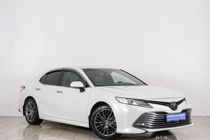 Седан Toyota Camry 2020 года, 3699000 рублей, Красноярск