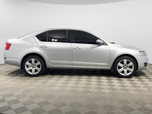 Лифтбек Skoda Octavia 2013 года, 969900 рублей, Казань