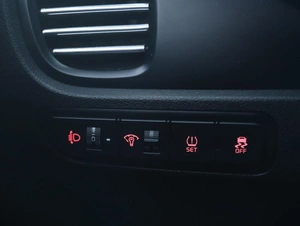 Хетчбэк Kia Rio X-Line 2017 года, 1189000 рублей, Ижевск