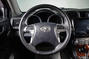 Внедорожник Toyota Highlander 2012 года, 2199000 рублей, Сургут