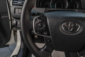 Седан Toyota Camry 2013 года, 1879000 рублей, Челябинск