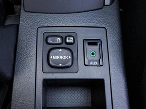 Внедорожник Toyota RAV4 2011 года, 1199000 рублей, Большой Сочи