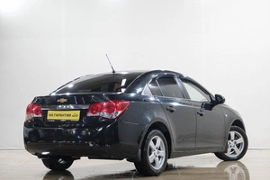 Седан Chevrolet Cruze 2010 года, 699000 рублей, Новокузнецк