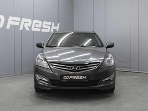 Седан Hyundai Solaris 2014 года, 830000 рублей, Омск