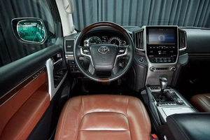 Внедорожник Toyota Land Cruiser 2016 года, 7000000 рублей, Красноярск