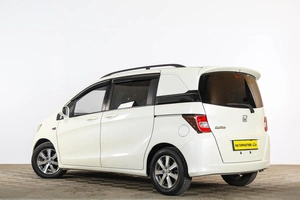 Минивэн Honda Freed 2010 года, 879000 рублей, Тюмень