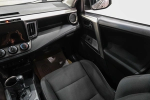 Внедорожник Toyota RAV4 2014 года, 1999000 рублей, Новокузнецк